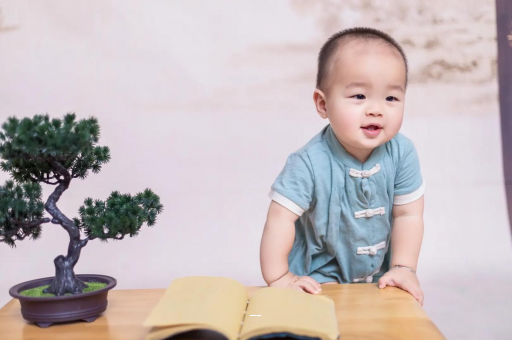 阜阳宝宝抓耳朵是什么原因